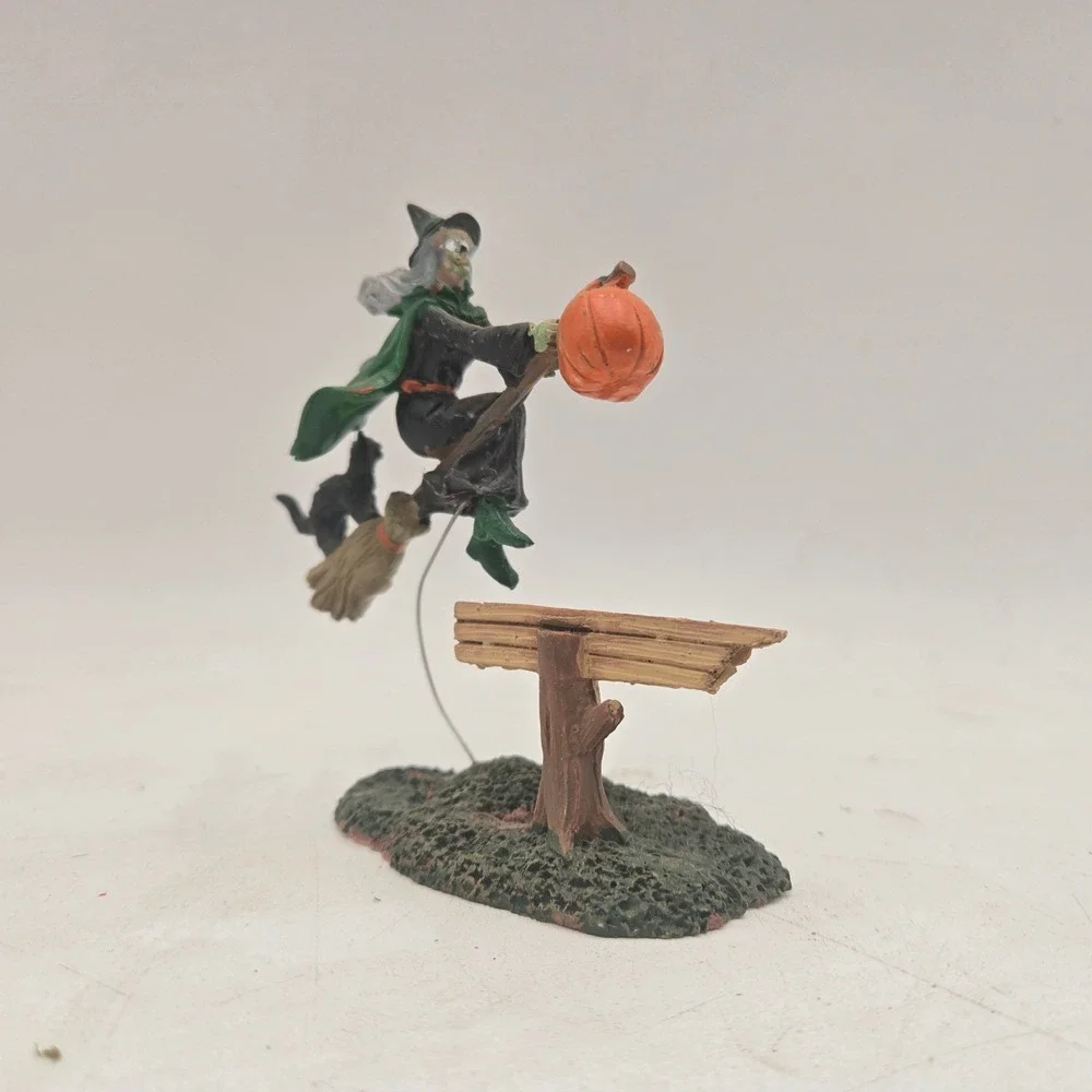 Lemax Spooky Town Curbside Pickup Witch Figurine 22105 Halloween Village Decor